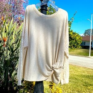 ABSOLUTELY FAMOUS OFF WHITE CREAM TOP  LACE SLEEVES & Accent on Bottom 2…